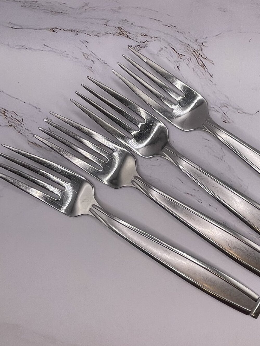 Oneida Stainless Steel Dinner Place Forks Set of 4 Replacement Satin Shasta